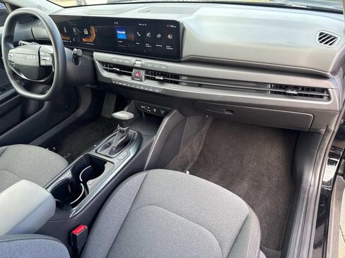 Used 2025 Kia K4 FWD image 17