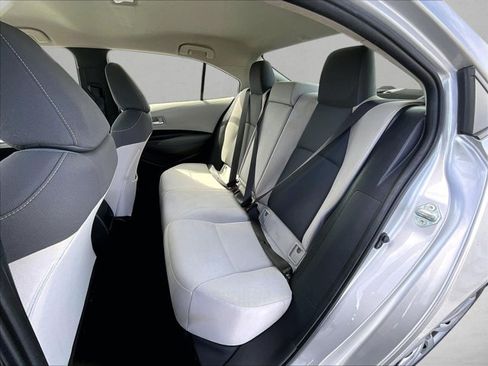 Used 2021 Toyota Corolla LE FWD image 28