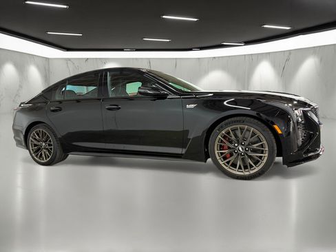 New 2026 Cadillac CT5 V Blackwing image 7