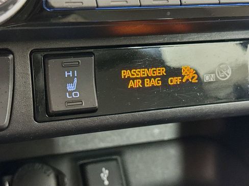 Certified 2020 Toyota RAV4 XLE Premium FWD image 20
