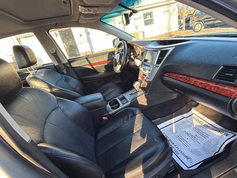 Used 2011 Subaru Legacy 3.6R Limited image 12