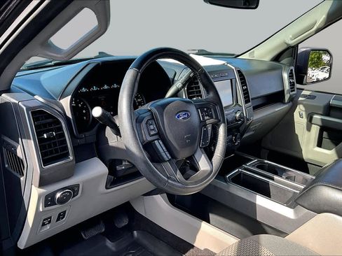 Used 2020 Ford F150 XLT w/ Equipment Group 302A Luxury AWD/4WD image 17