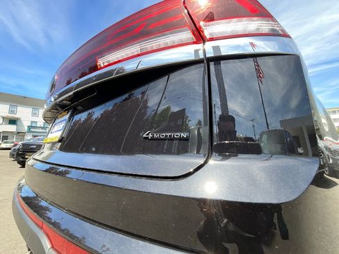 New 2025 Volkswagen Atlas Cross Sport SE image 9