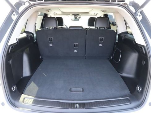 Used 2023 Jeep Grand Cherokee 4WD 4xe image 10