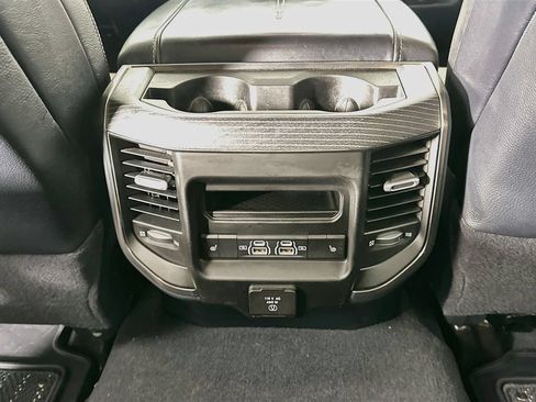 Used 2022 RAM 2500 Limited AWD/4WD image 21