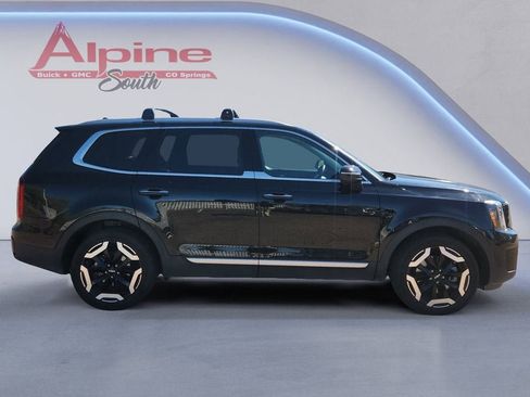 Used 2025 Kia Telluride S image 6
