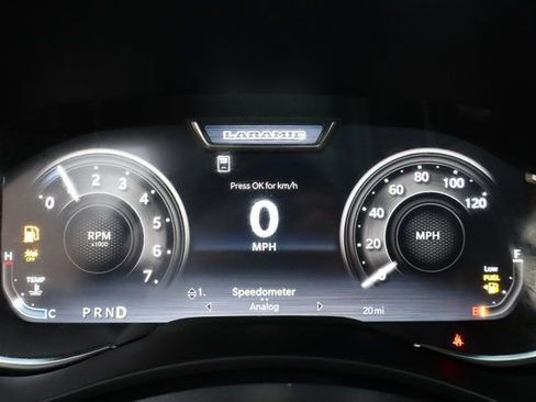 Used 2025 RAM 3500 Laramie image 17