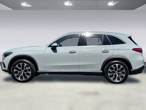 Used 2026 Mercedes-Benz GLC 350e 4MATIC image 2