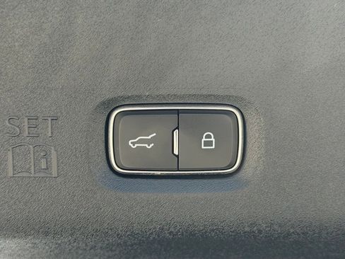Used 2025 Lincoln Navigator Reserve AWD/4WD image 15