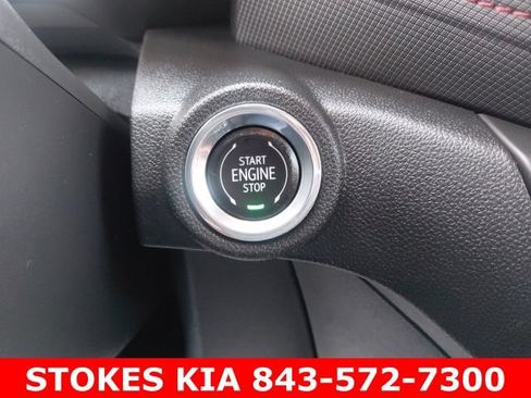 Used 2023 Chevrolet TrailBlazer RS w/ Sun and Liftgate Package AWD/4WD image 17