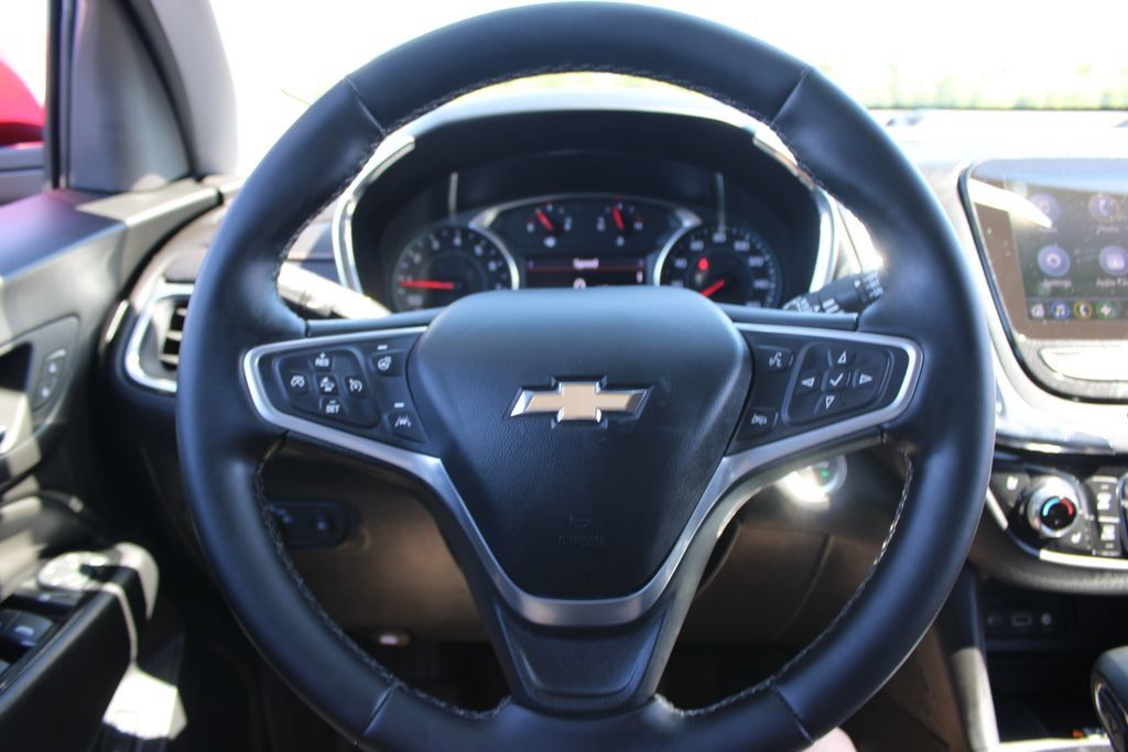 Used 2023 Chevrolet Equinox Premier AWD/4WD image 36