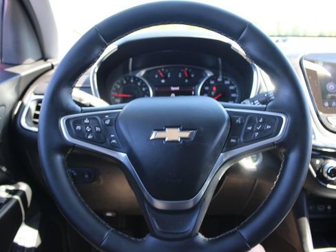 Used 2023 Chevrolet Equinox Premier AWD/4WD image 36
