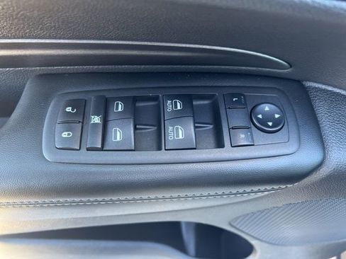 Used 2022 Dodge Durango SXT image 14