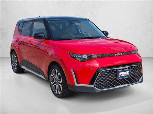 Used 2025 Kia Soul EX FWD image 3