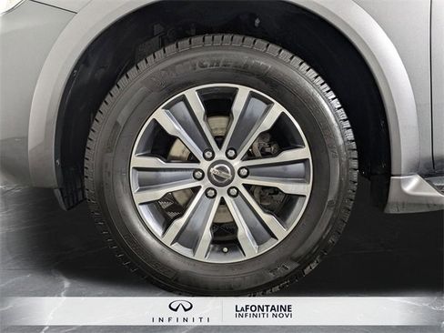 Used 2019 Nissan Armada SL w/ Premium Package image 24