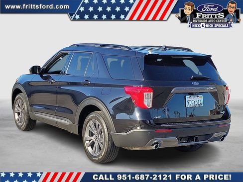 Certified 2022 Ford Explorer XLT w/ Equipment Group 202A image 3