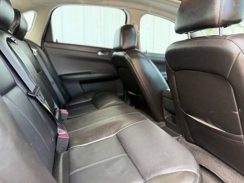 Used 2008 Chevrolet Impala LTZ FWD image 27