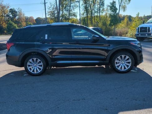 Used 2025 Ford Explorer Platinum w/ LUX Leather Package AWD/4WD image 9