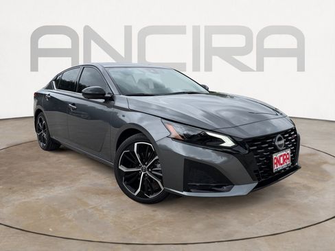 New 2026 Nissan Altima 2.5 SR FWD image 4