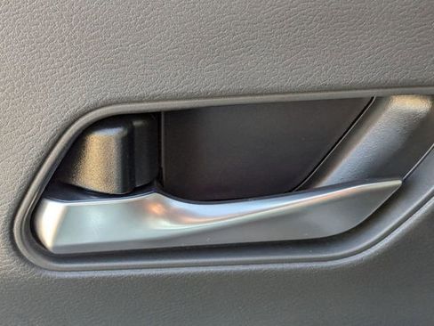 New 2026 Nissan Kicks SR image 25