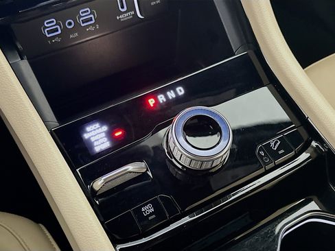 Used 2022 Jeep Grand Cherokee Limited 4xe image 25