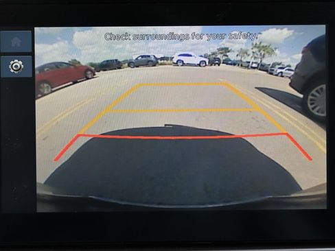 Used 2023 Hyundai Venue SE FWD image 26