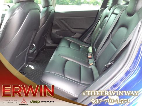 Used 2021 Tesla Model 3 Standard Range Plus image 5