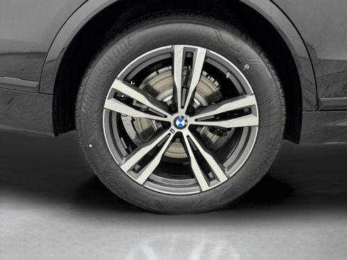New 2026 BMW X7 xDrive40i image 8