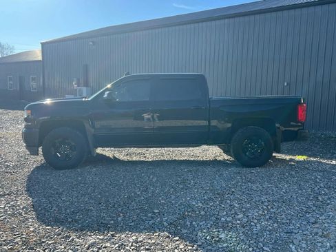 Used 2018 Chevrolet Silverado 1500 LTZ Z71 w/ LTZ Plus Package image 2