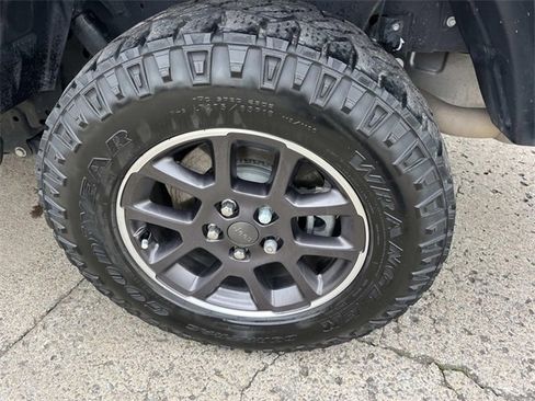 Used 2021 Jeep Gladiator Overland w/ Popular Equipment Package image 11