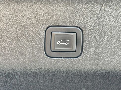 Used 2026 Chevrolet Suburban LT w/ Comfort Package AWD/4WD image 26