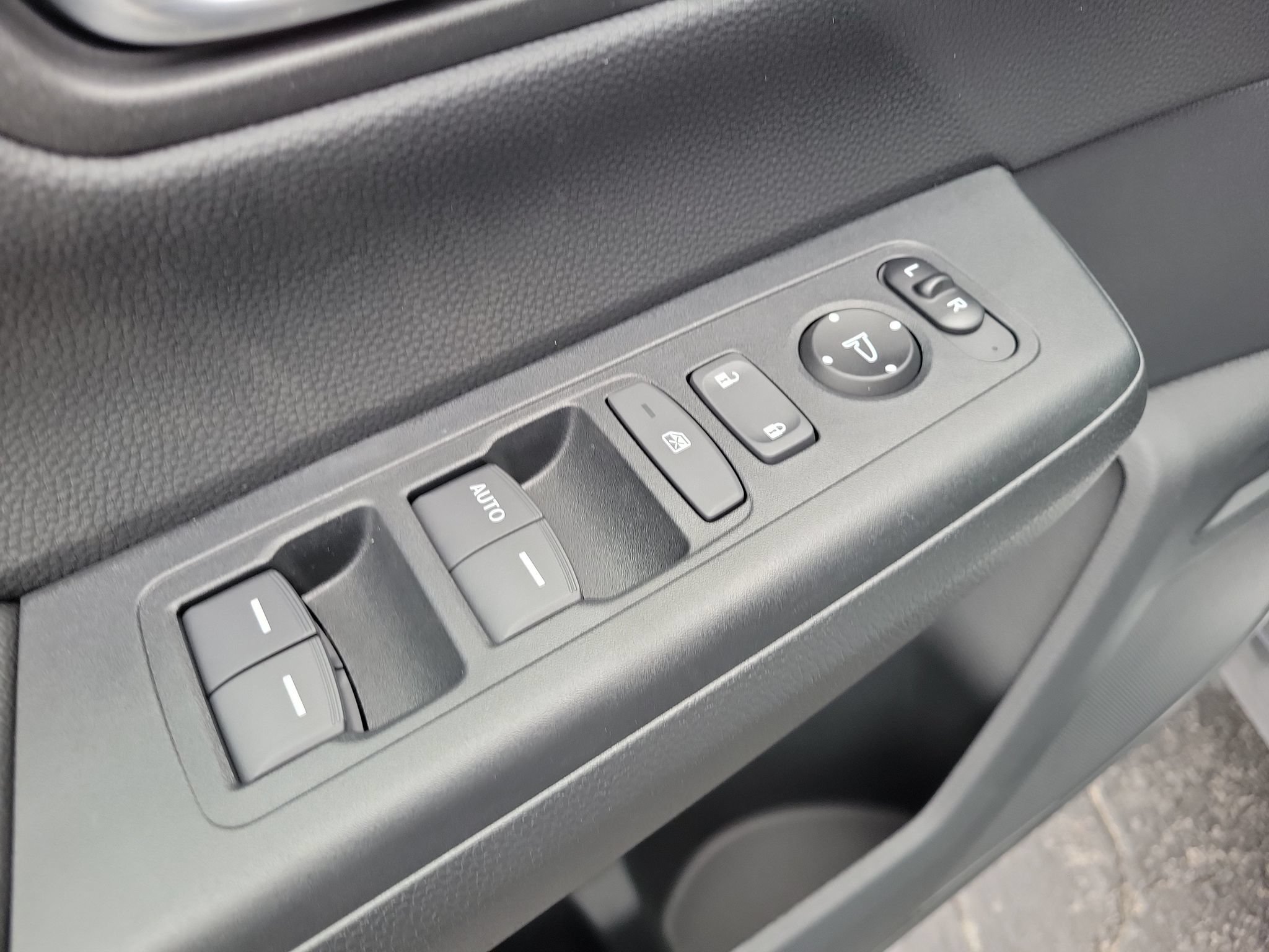 New 2026 Honda CR-V LX image 9