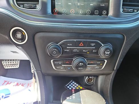 Used 2017 Dodge Charger R/T Scat Pack RWD image 18