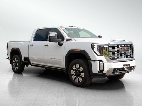 Used 2025 GMC Sierra 2500 Denali w/ Denali Reserve Package AWD/4WD image 7