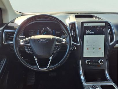 Used 2022 Ford Edge Titanium