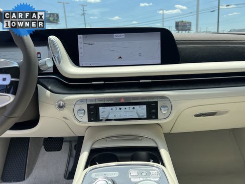 Used 2024 Genesis G90 3.5T image 31