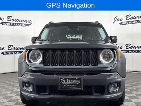 Used 2017 Jeep Renegade Altitude AWD/4WD image 4