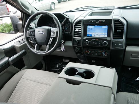 Used 2019 Ford F150 XLT w/ Equipment Group 302A Luxury AWD/4WD image 9
