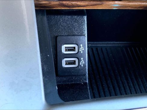 Used 2020 Ford F150 Lariat w/ Equipment Group 502A Luxury image 29