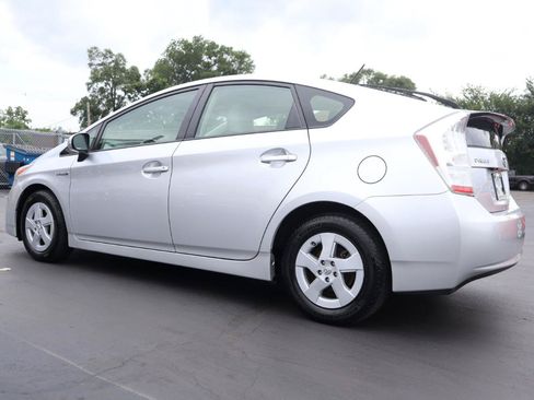 Used 2011 Toyota Prius Three w/ Navigation Pkg FWD image 3