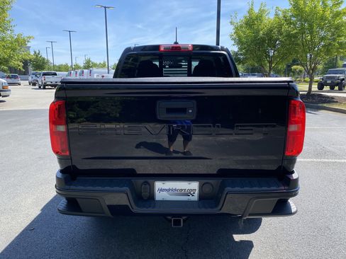 Used 2022 Chevrolet Colorado LT w/ Luxury Package RWD image 8