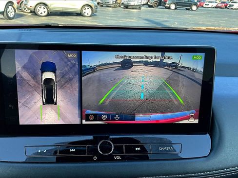 Used 2024 Nissan Rogue SL w/ SL Premium Package image 14