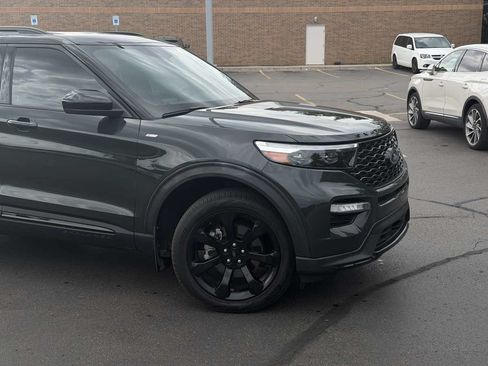 Used 2024 Ford Explorer ST-Line w/ Class IV Trailer Tow Package AWD/4WD image 3
