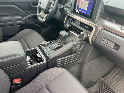 Certified 2025 Toyota Tacoma SR5 image 14