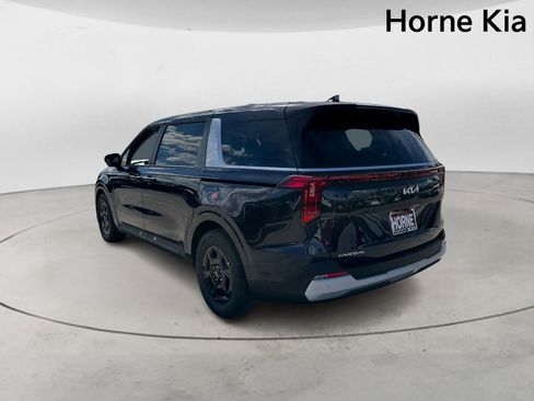 New 2026 Kia Carnival LX image 5