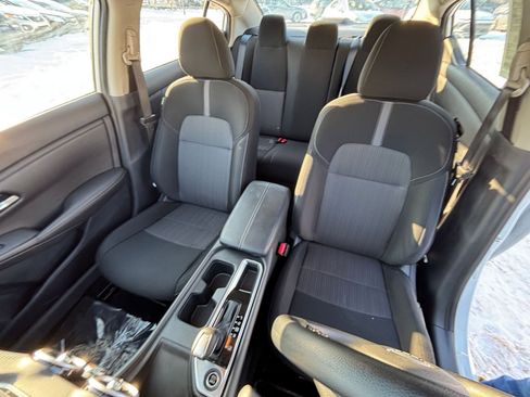 Used 2025 Nissan Sentra SV image 35