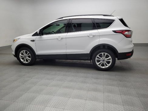 Used 2018 Ford Escape SE image 3