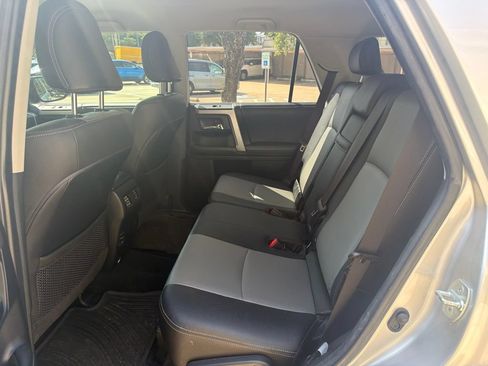 Used 2019 Toyota 4Runner SR5 Premium RWD image 17