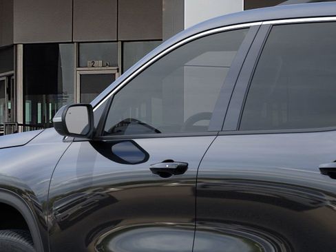 New 2026 Chevrolet Traverse LT w/ Driver Confidence Package image 12