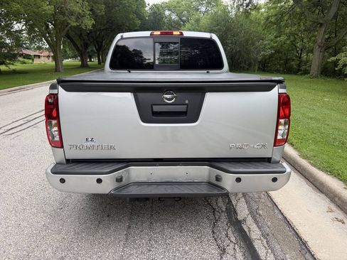 Used 2016 Nissan Frontier PRO-4X AWD/4WD image 4